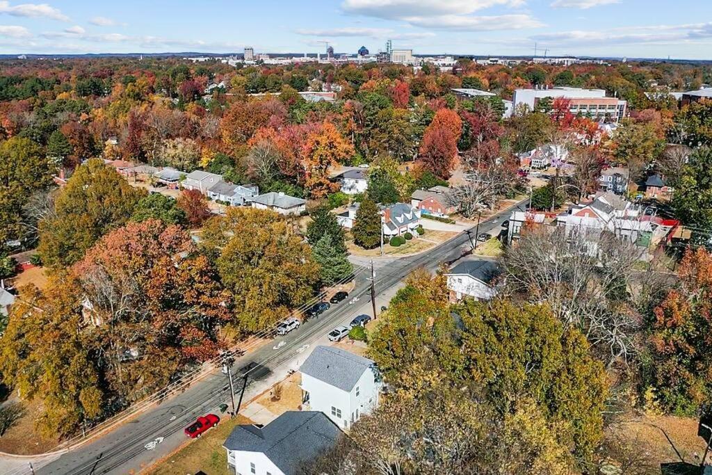 Contemporary Home, Close To Downtown And Nccu Durham Bagian luar foto